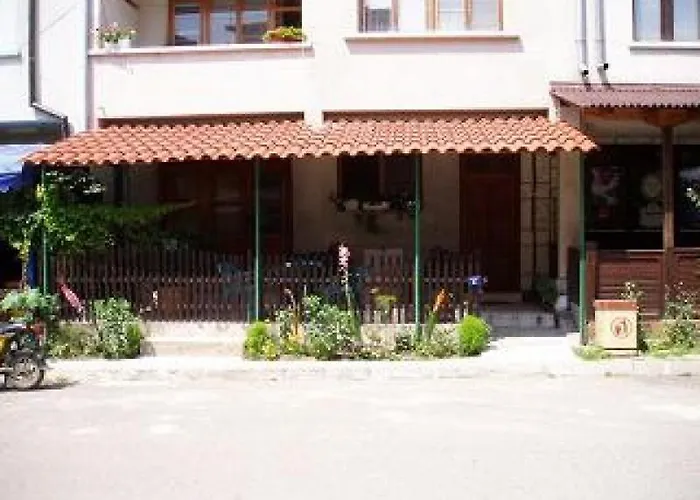 ゲストハウス за гости петрови 2*