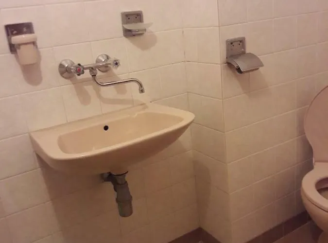 за гости петрови 2* プリモルスコ