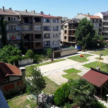 Konukevi Стаи За Гости Петрови Primorsko